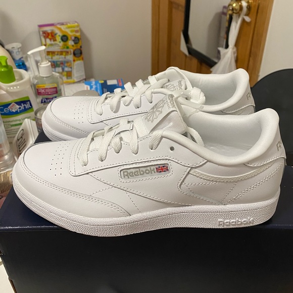 NEW Reebok Club C (all white) - Picture 4 of 7
